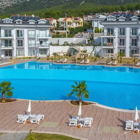 Διαμέρισμα Orka World C3 *